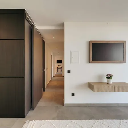 Ocean & Pool Retreat By Hostwise בית נופש *