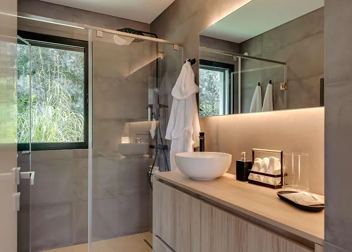 Ocean & Pool Retreat By Hostwise