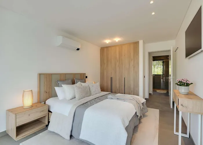 Ocean & Pool Retreat By Hostwise * Amoreira (Leiria)